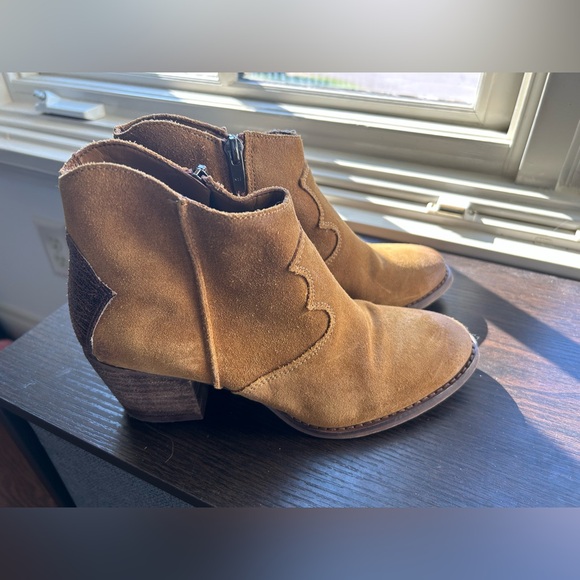 Marc Fisher Tan Suede Ankle Boots with Stacked Heel - Picture 8 of 10